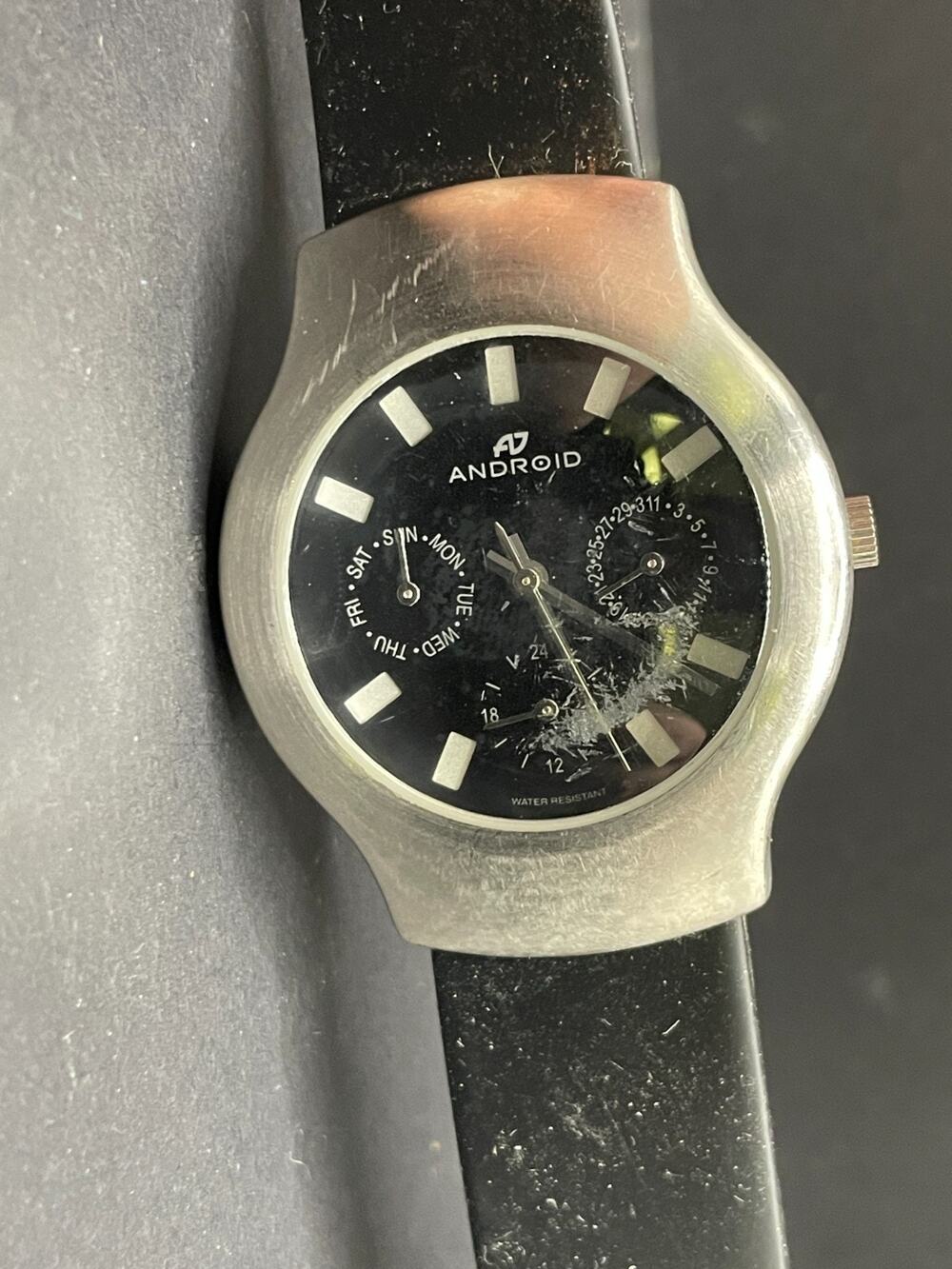 Vintage Android Watch Day Date 24hr Subdials Silver Tone Case Black Band 1.37"